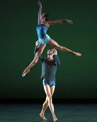World Ballet Company: Swan Lake with a LIVE orchestra
